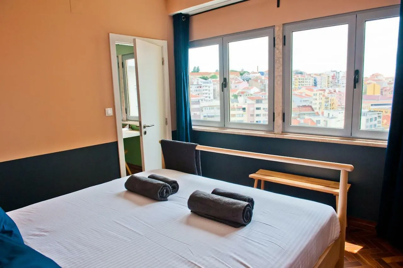 Expresso Martinis In Lisbon By Misha'S Place 4C Apartamento